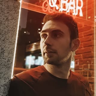 Stefano Cicchini ✈ Travel Content Creator & Digital Nomad 🇮🇹